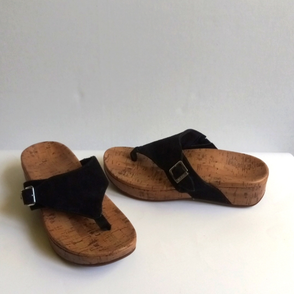 VIONIC BLACK SANDALS
